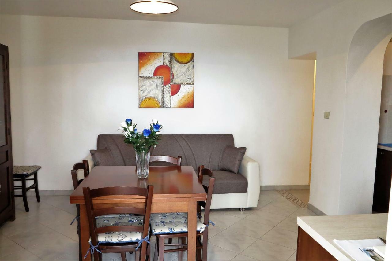 Apartamento Yellowhouse Cala Gonone Exterior foto